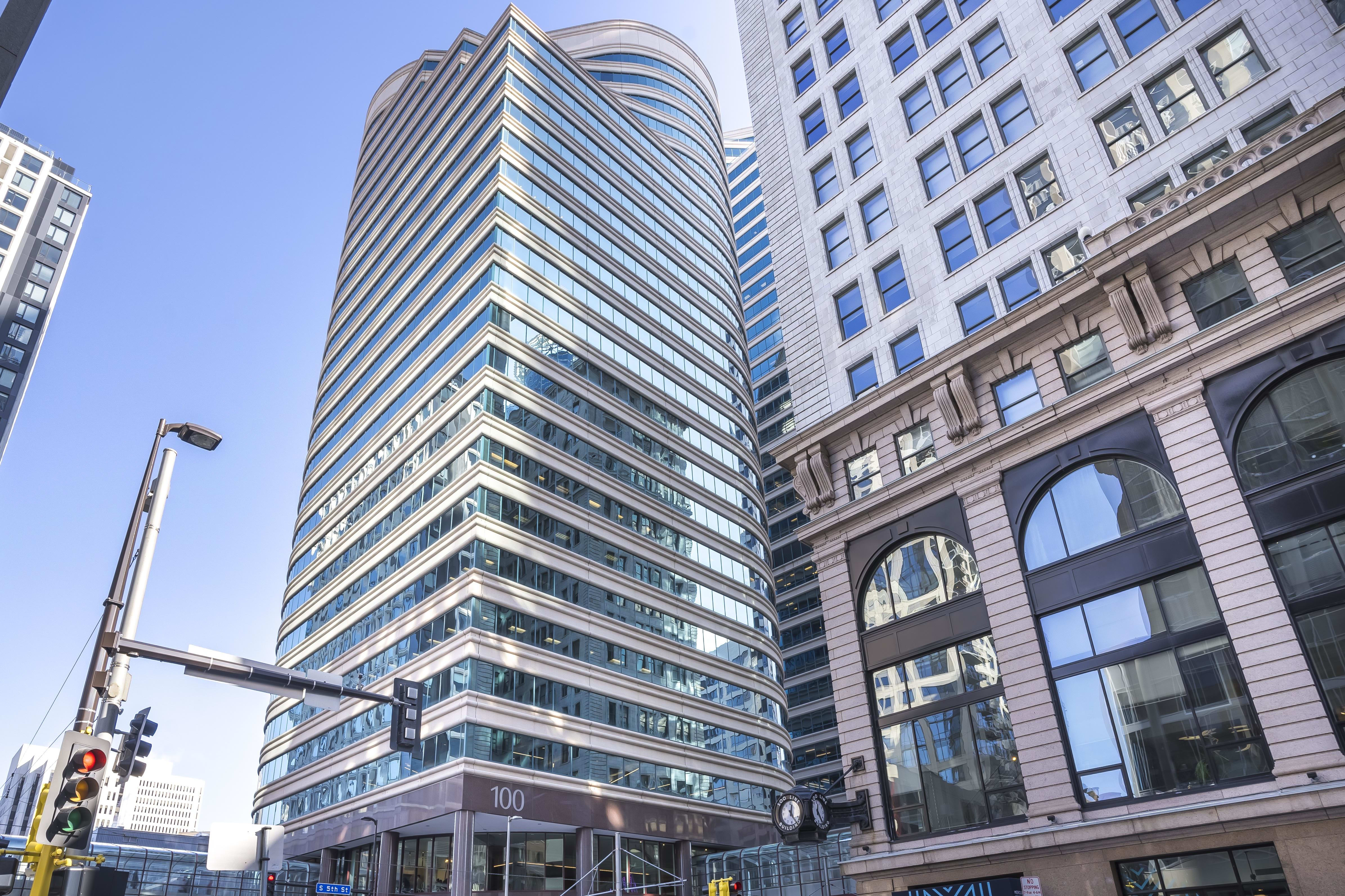 Fifth Street Towers photo 1