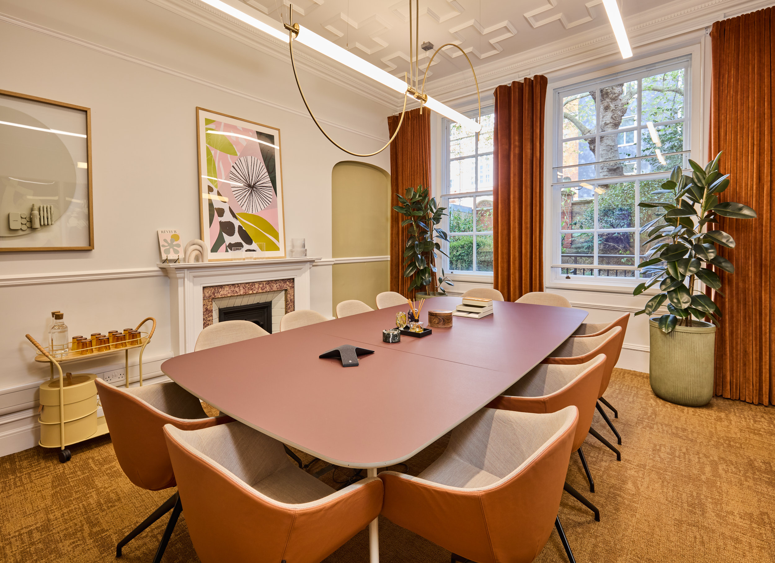 128 Buckingham Palace Road photo 6