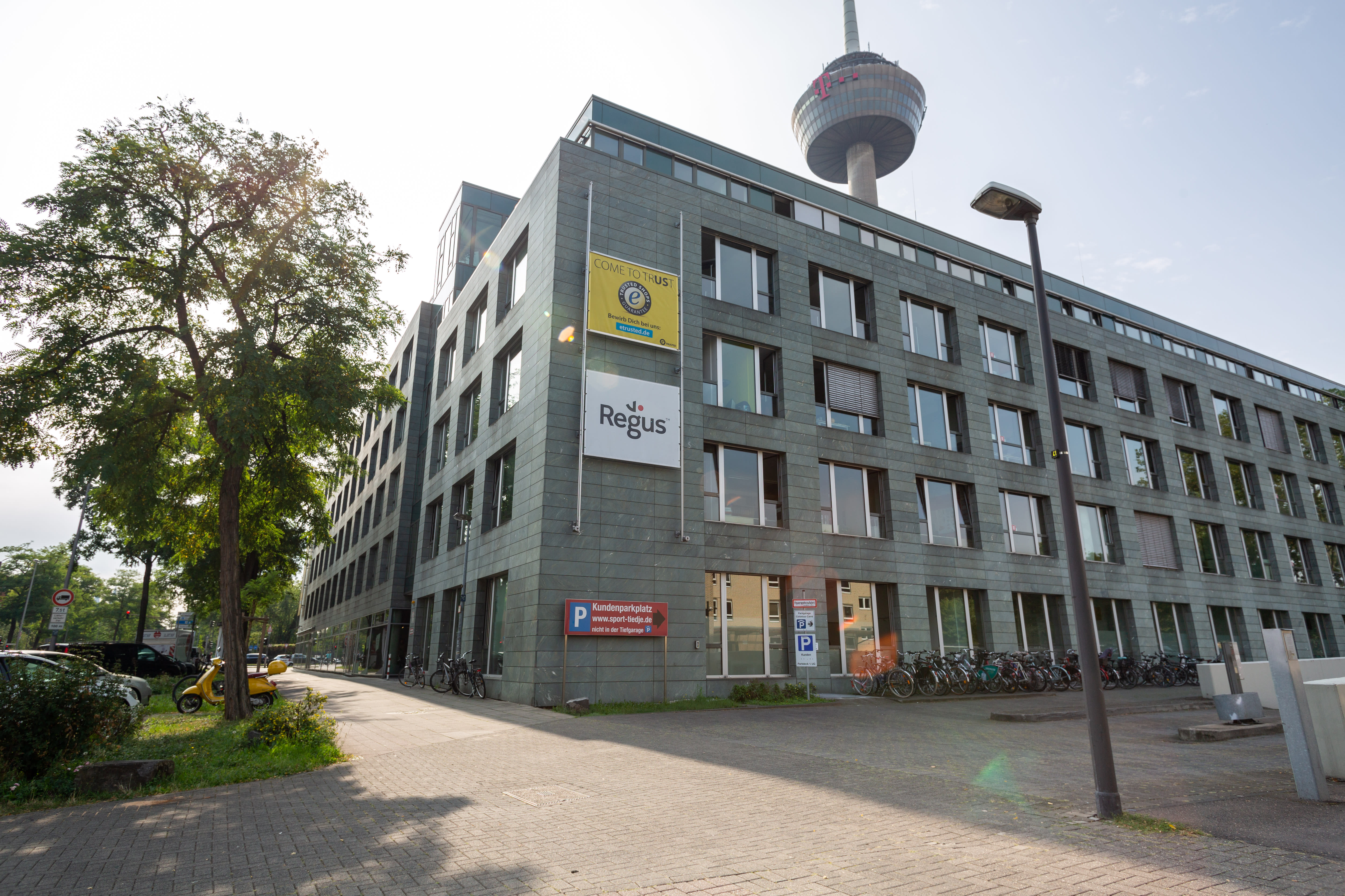 Regus - Cologne, Colonius Carré photo 1