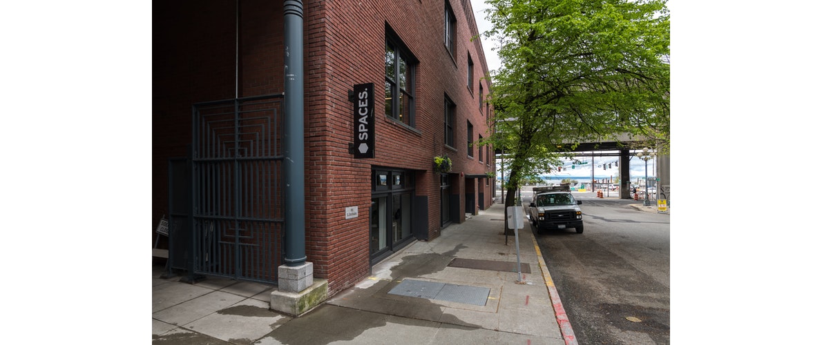 450 Alaskan Way South photo 1