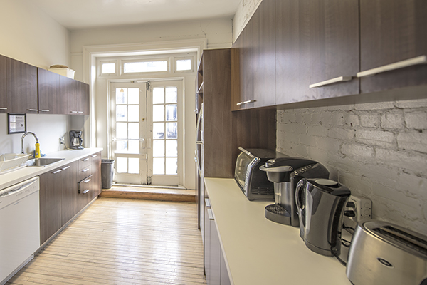 51 Sherbrooke Ouest photo 4