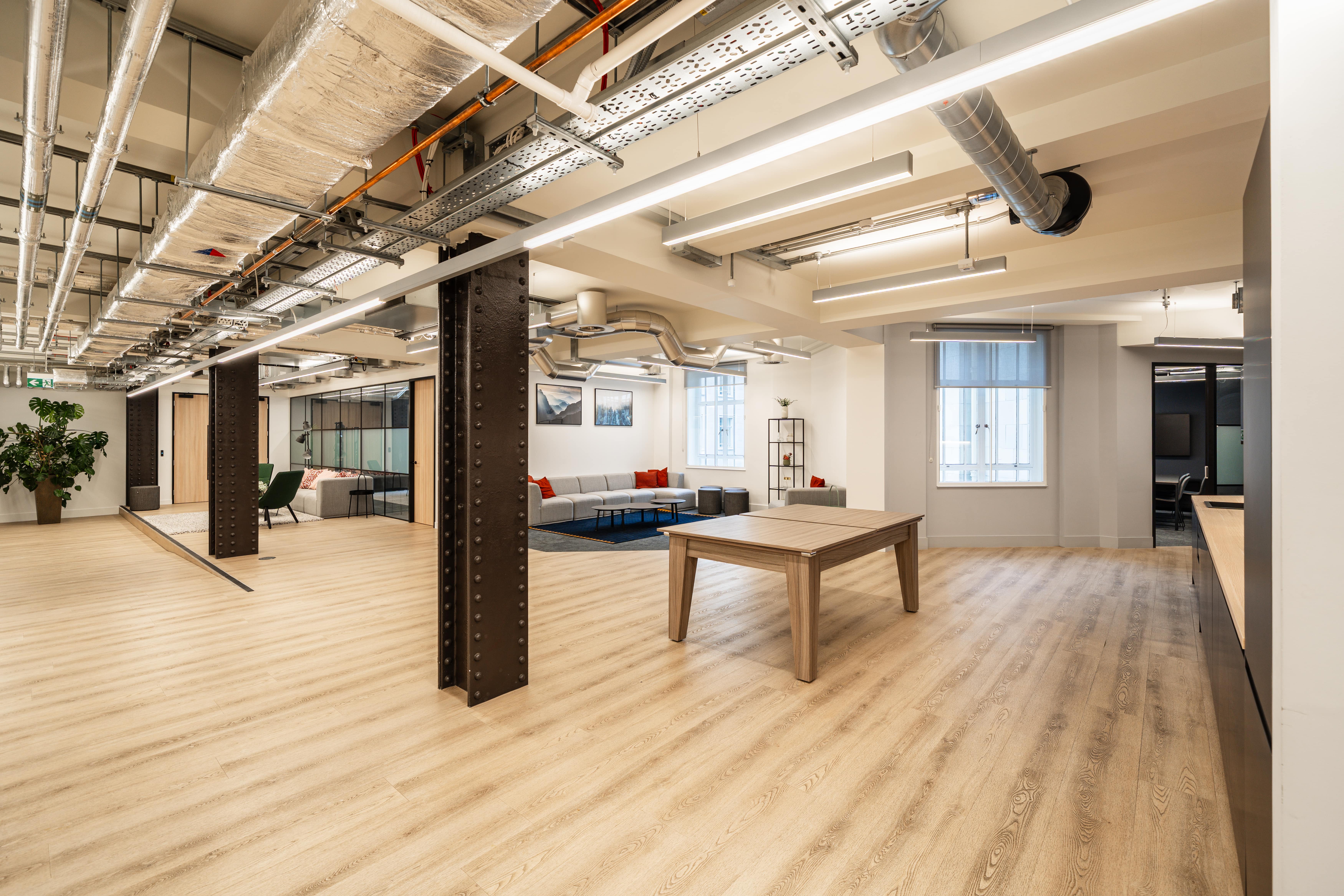 80 Strand photo 4