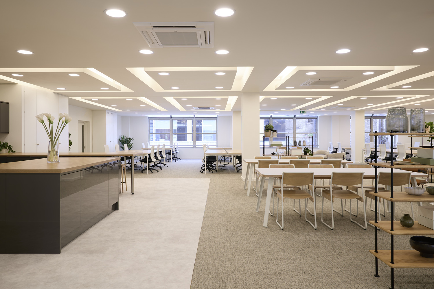 3 Rathbone Place photo 1