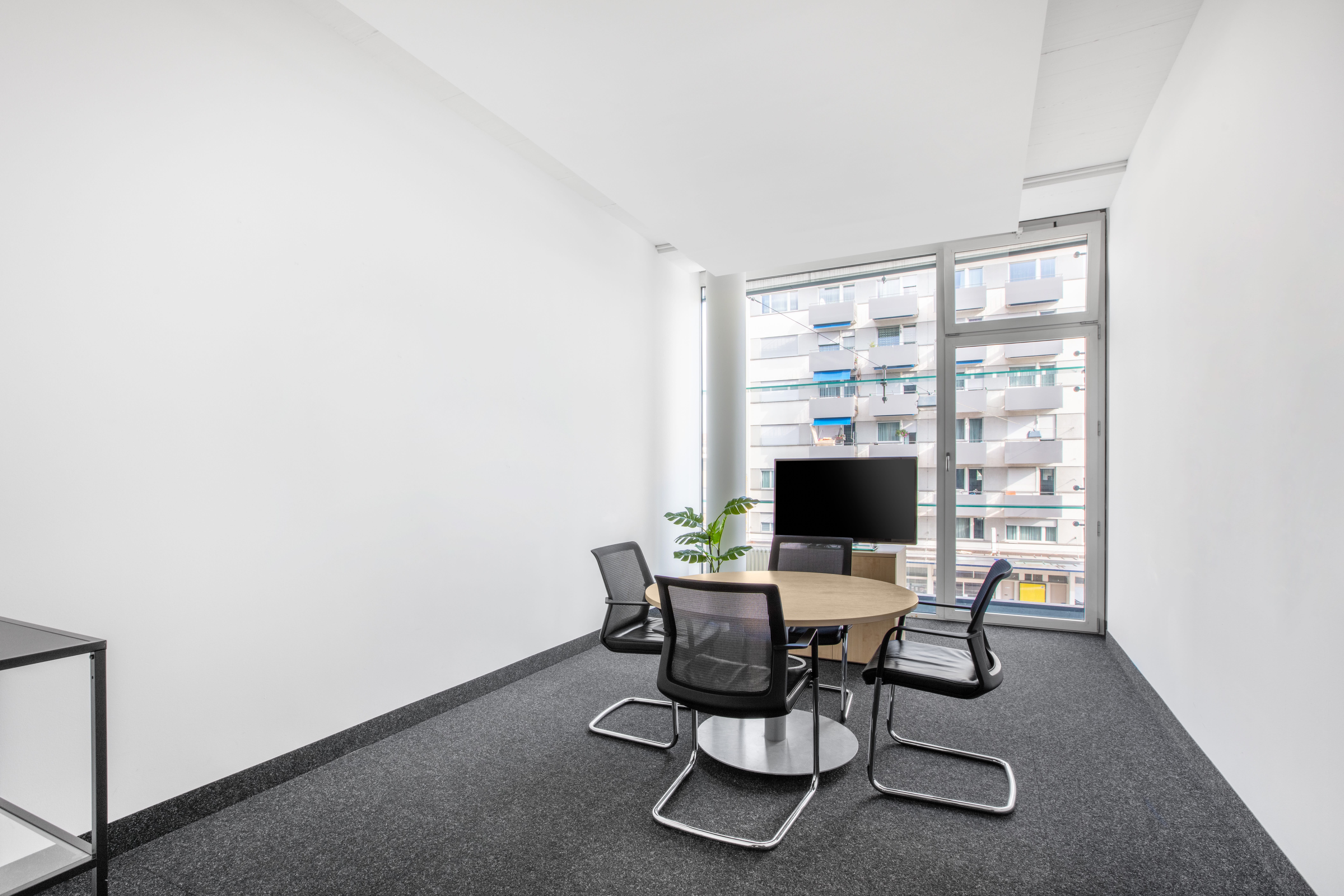Regus - Zurich, Badenerstrasse photo 5