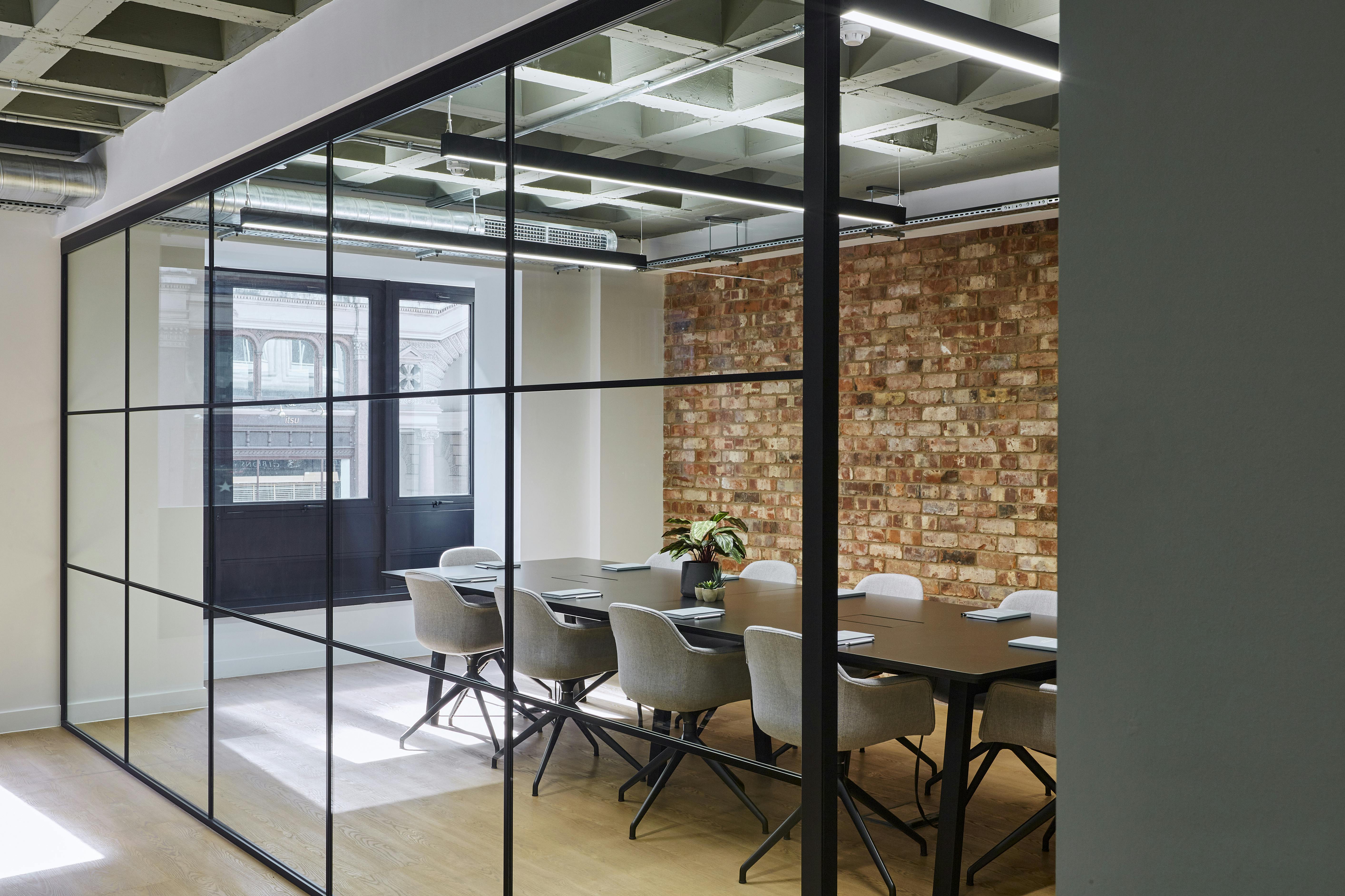 390 Strand photo 2