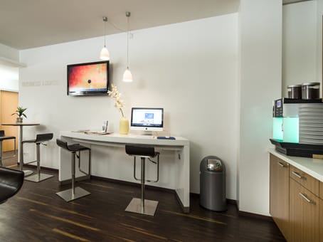 Regus - Stuttgart, Koenigstrasse 10c photo 2