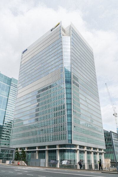 30 Churchill Place