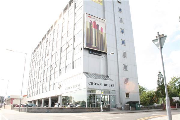 Crown House photo 1