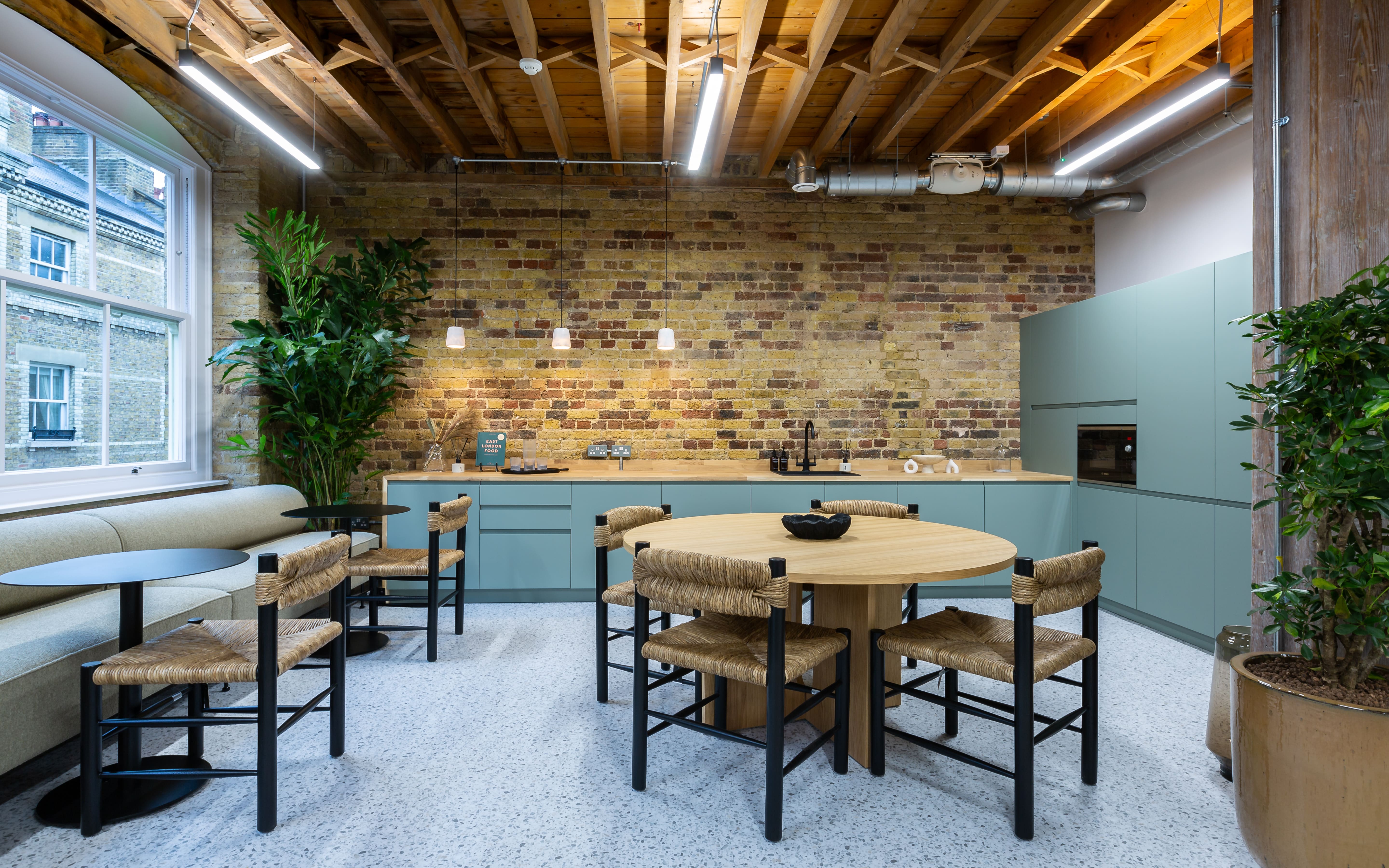 2 Pear Tree Court photo 8