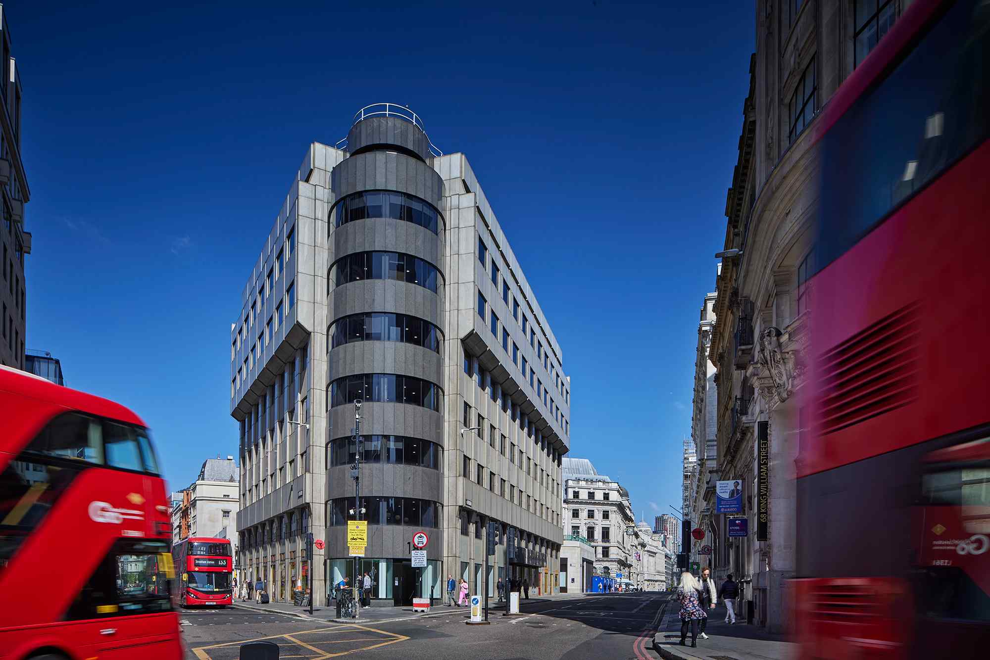 18 King William Street photo 1