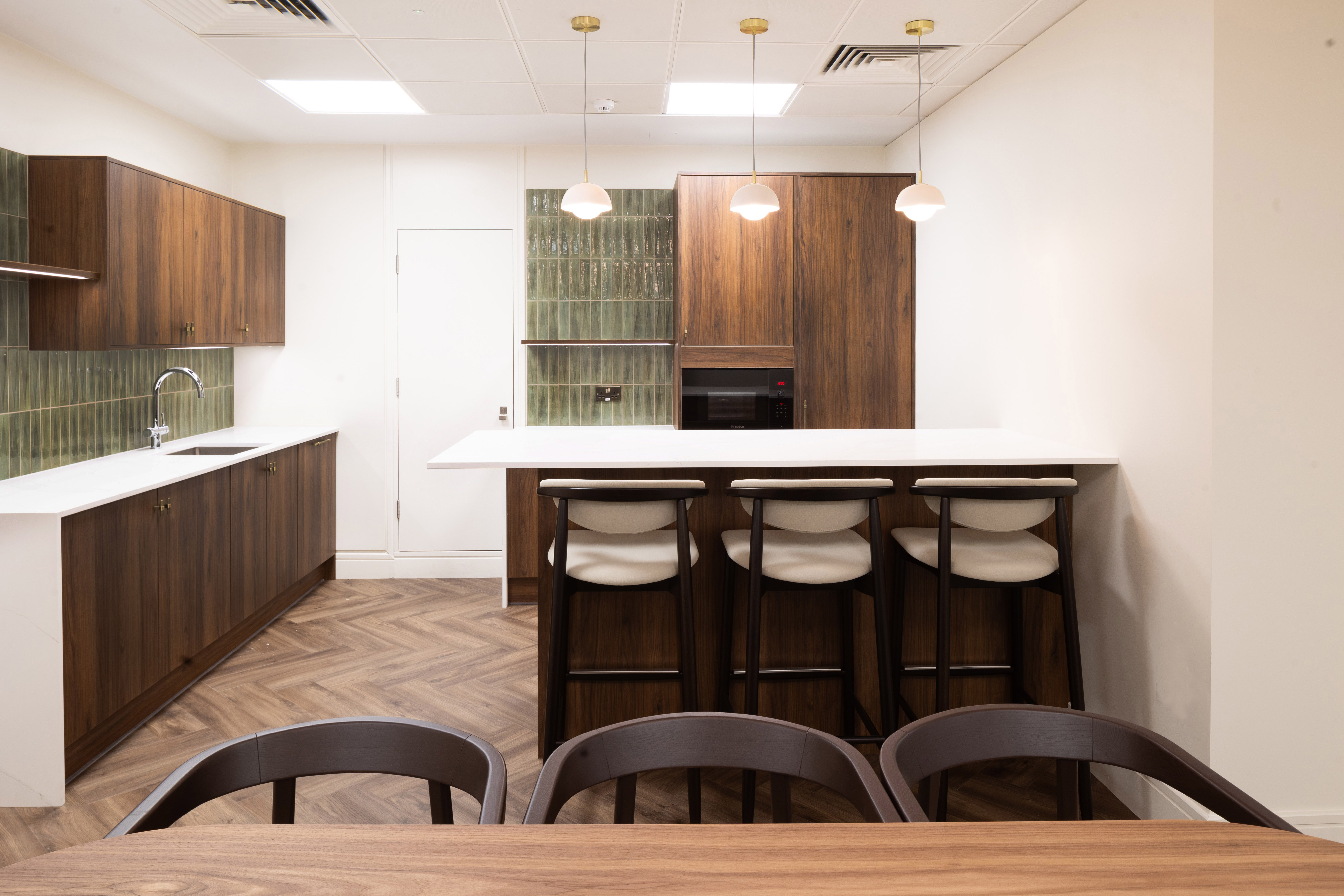 110 Buckingham Palace Road photo 5