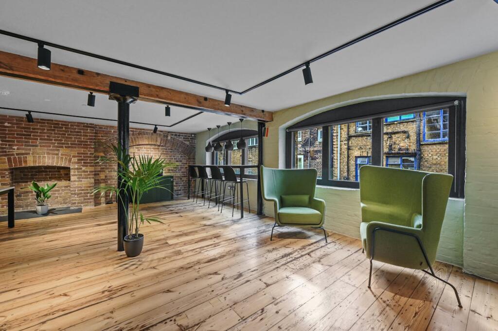81a Endell Street photo 7