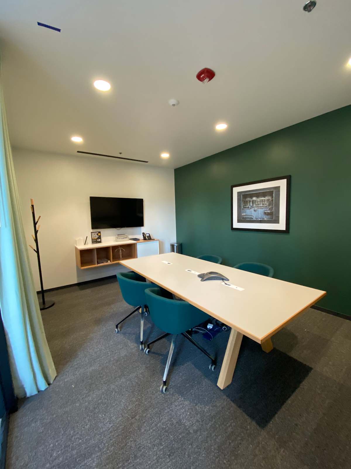 Spaces - 1610 R Street photo 2