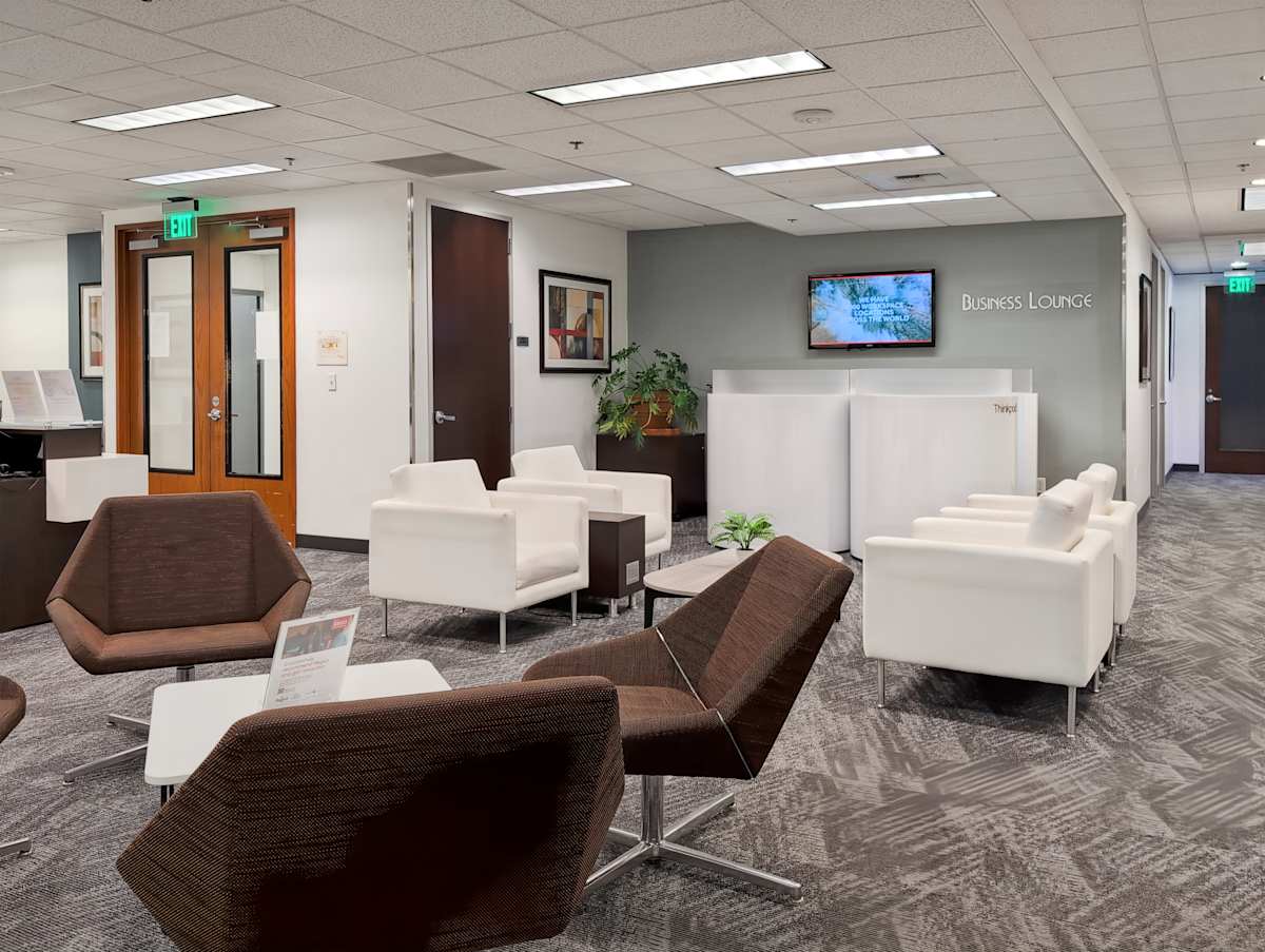 Redstone Corporate Center photo 5