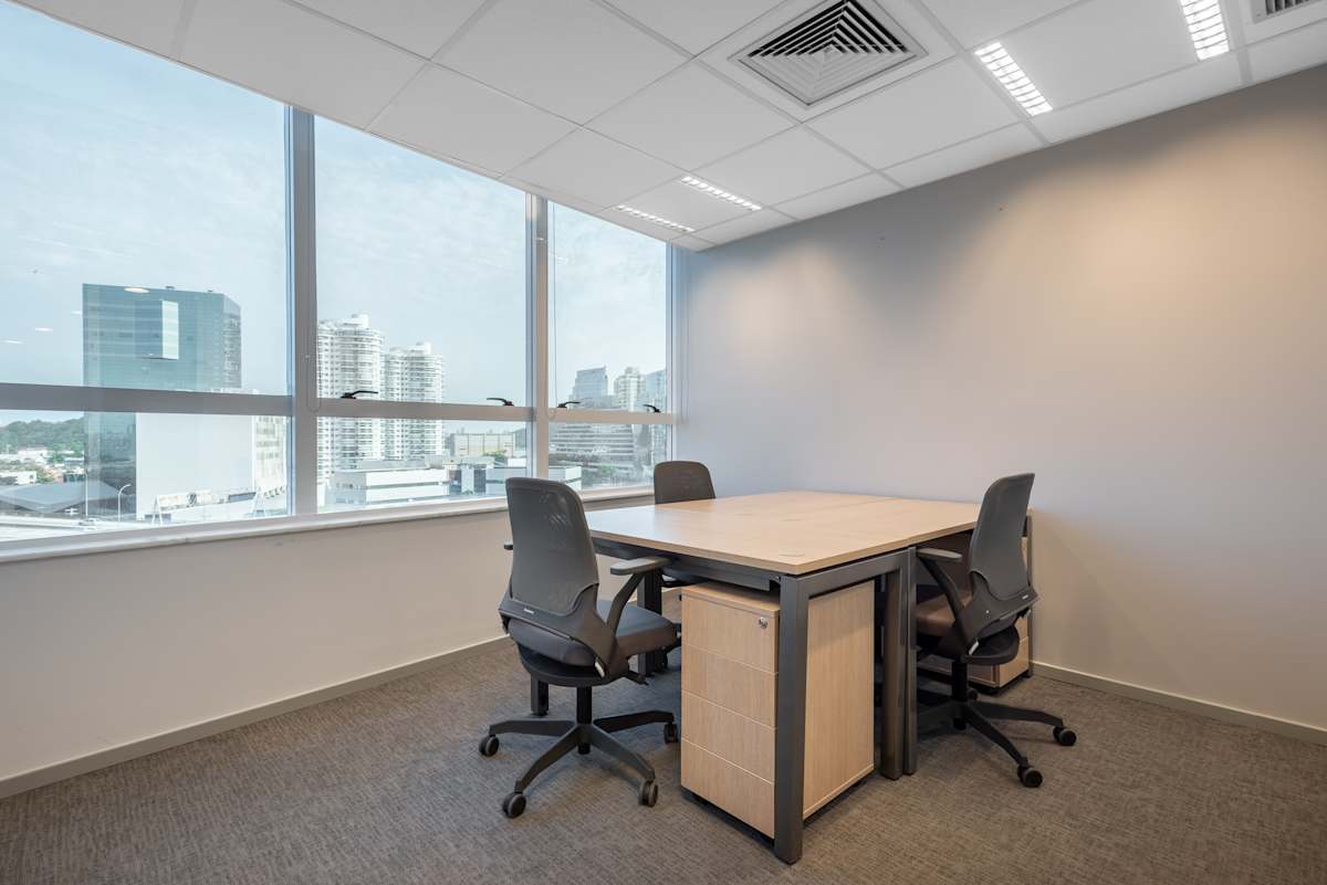 Vitoria Work Center – 8th floor photo 2