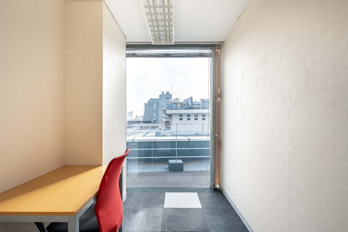 Regus - Fuji Building 40 photo 4