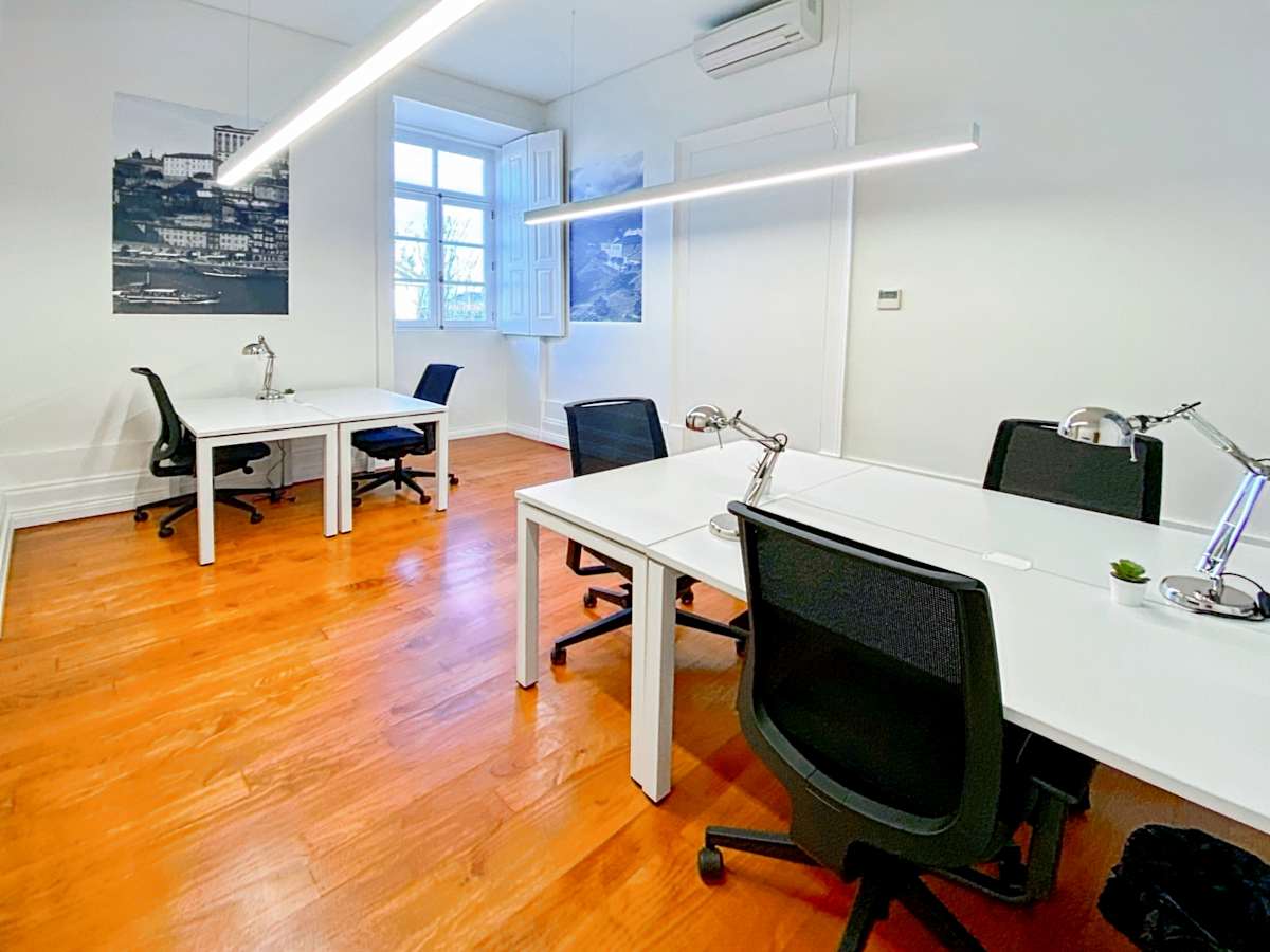 Regus - Porto, S. Bento photo 11
