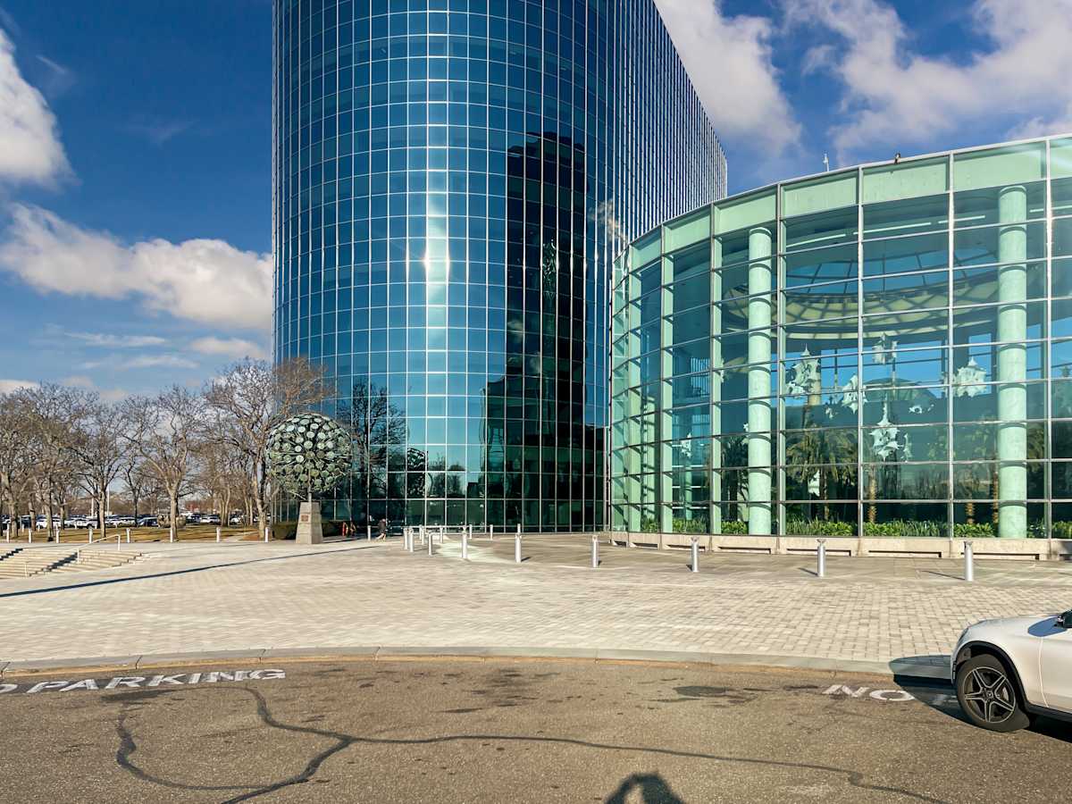RXR Plaza photo 1