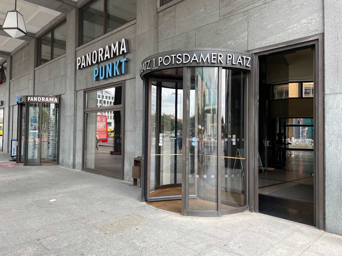 Potsdamer Platz 1 photo 2