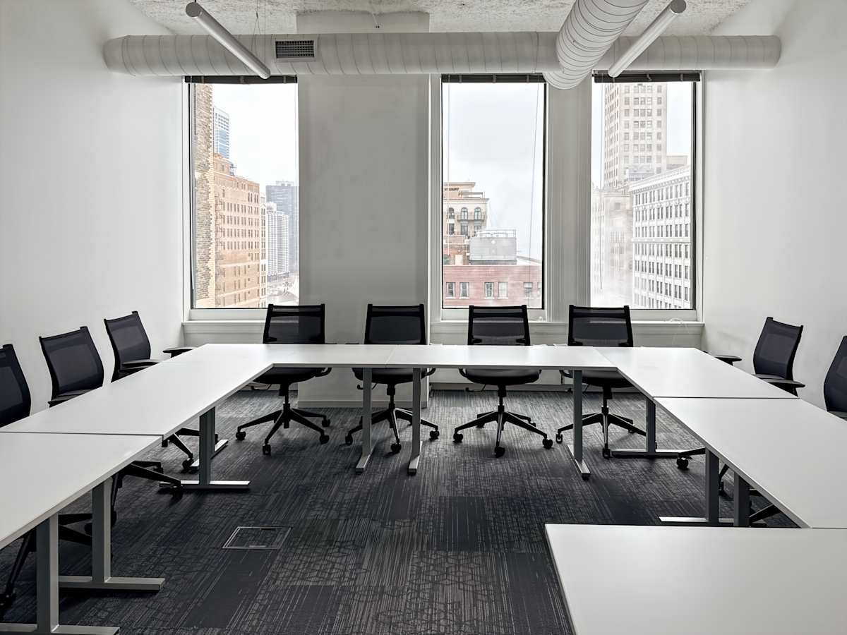 Spaces - Chicago - 1 N State St photo 2