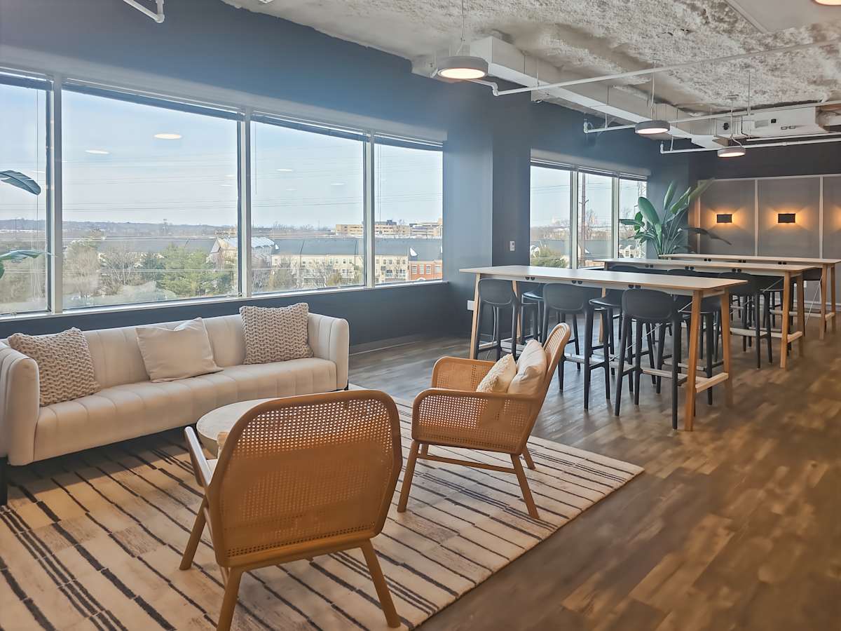 Spaces - Sunset Hills photo 5