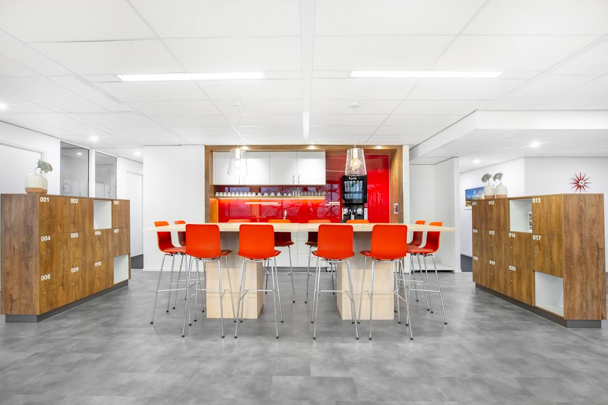 Regus - Tiel, Laan van Westroijen photo 6