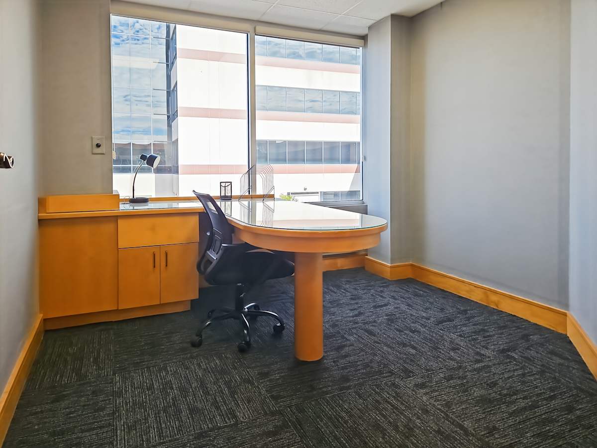 258 Corporate Dr photo 12