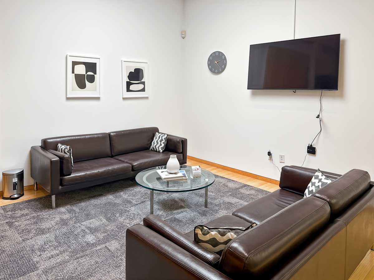 310 Lenox Ave photo 2