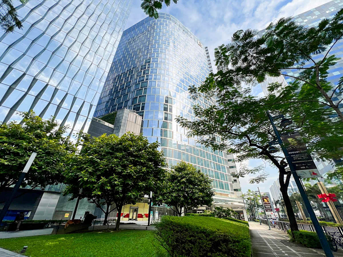 World Plaza photo 11