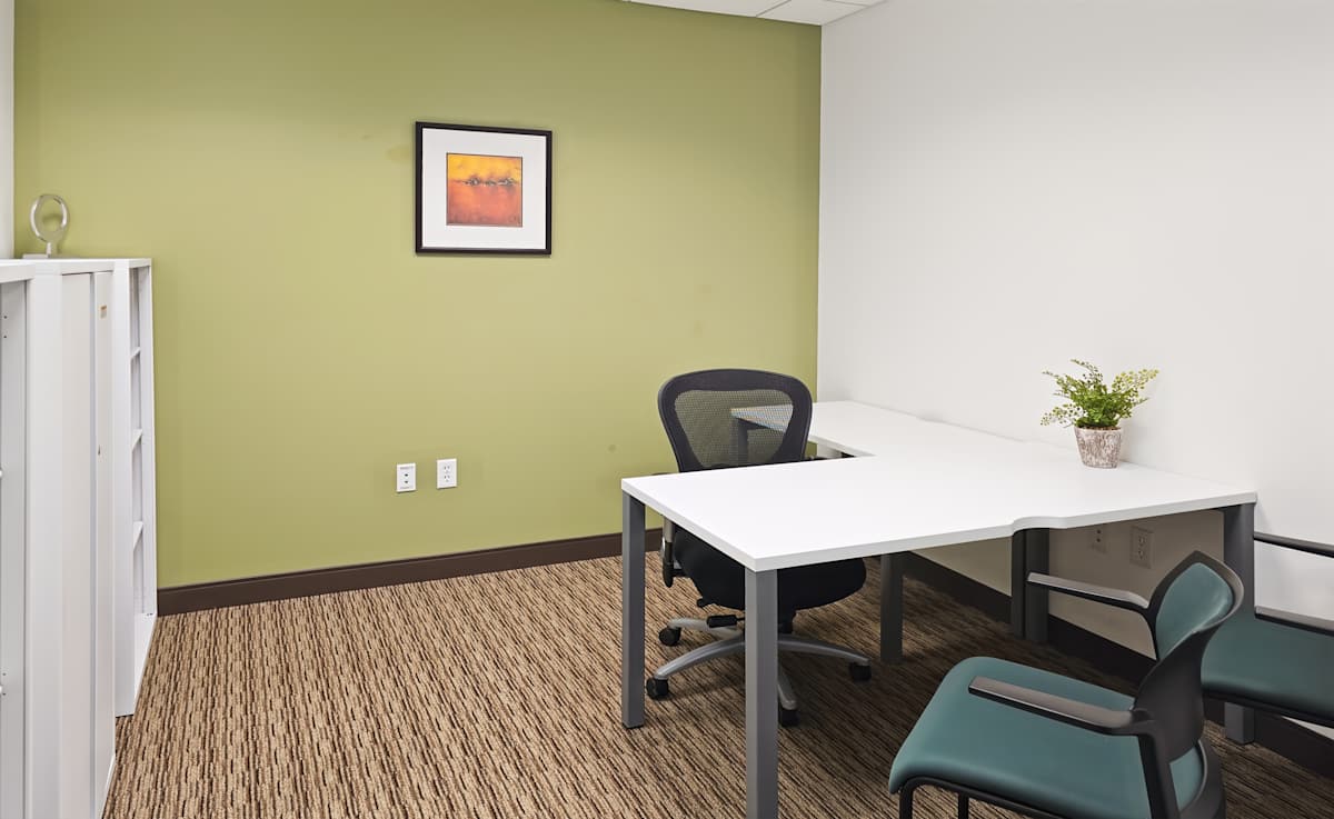 Hub Tower photo 7