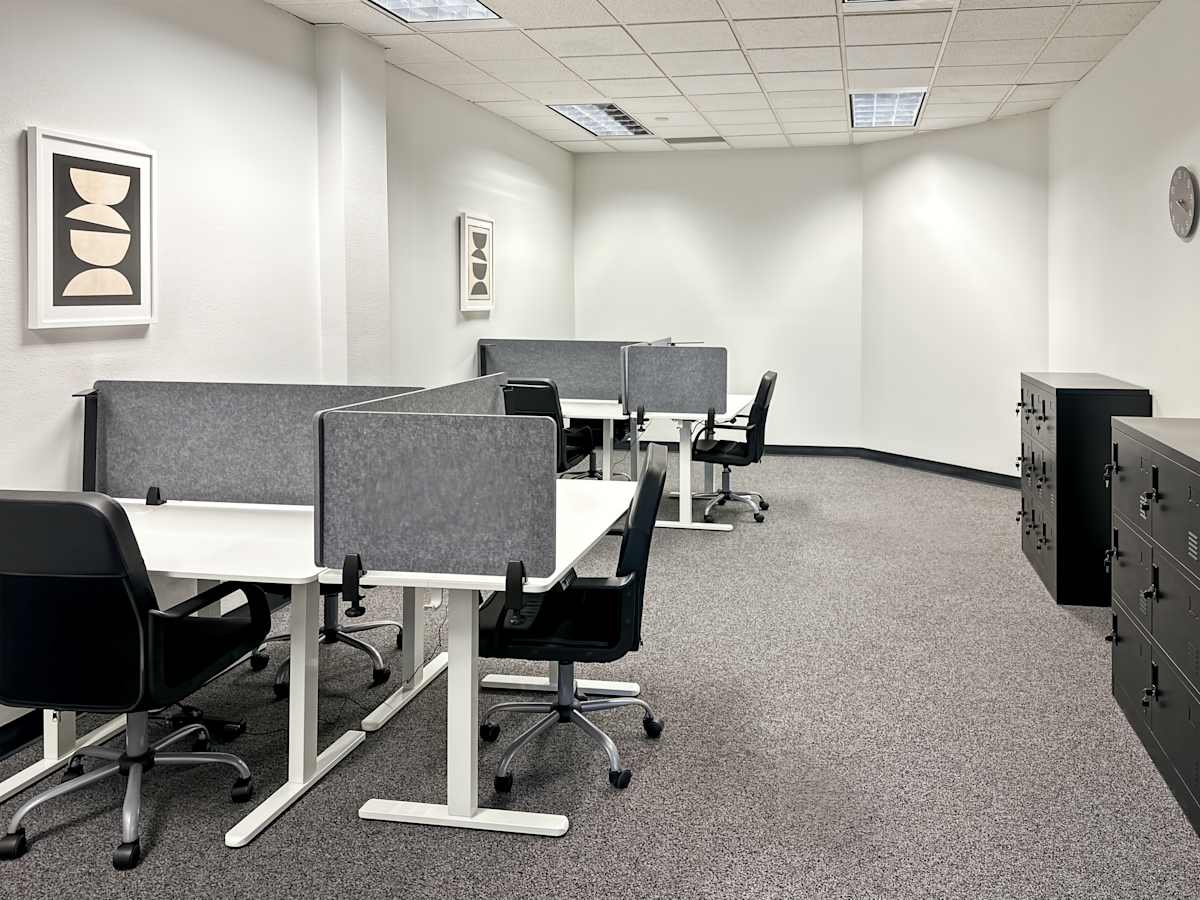 6760 Corporate Dr photo 10