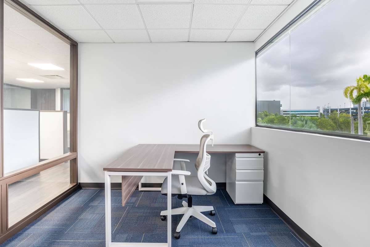 Metro Office Park 7 photo 4