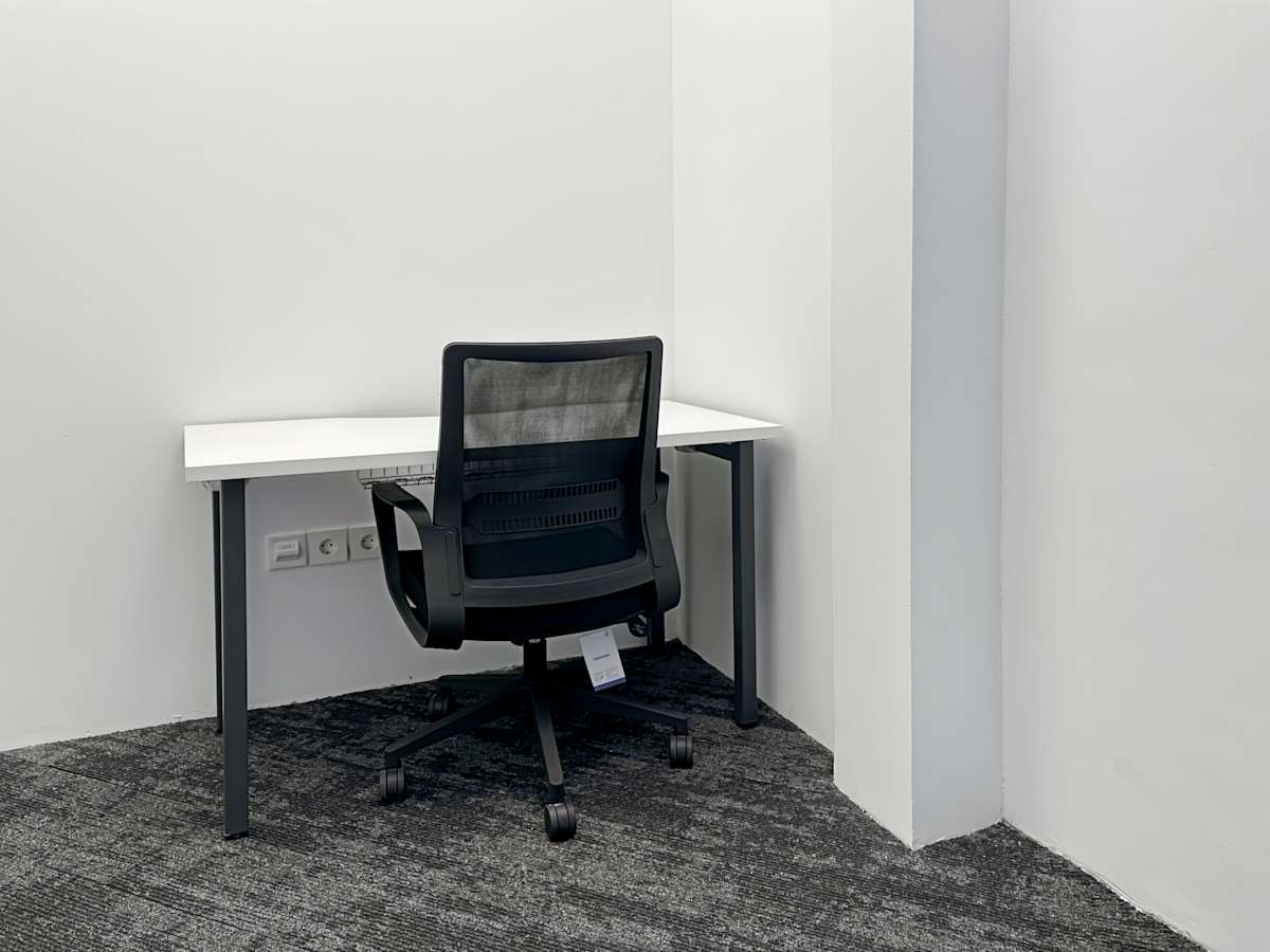 Regus - CitraLand City photo 4
