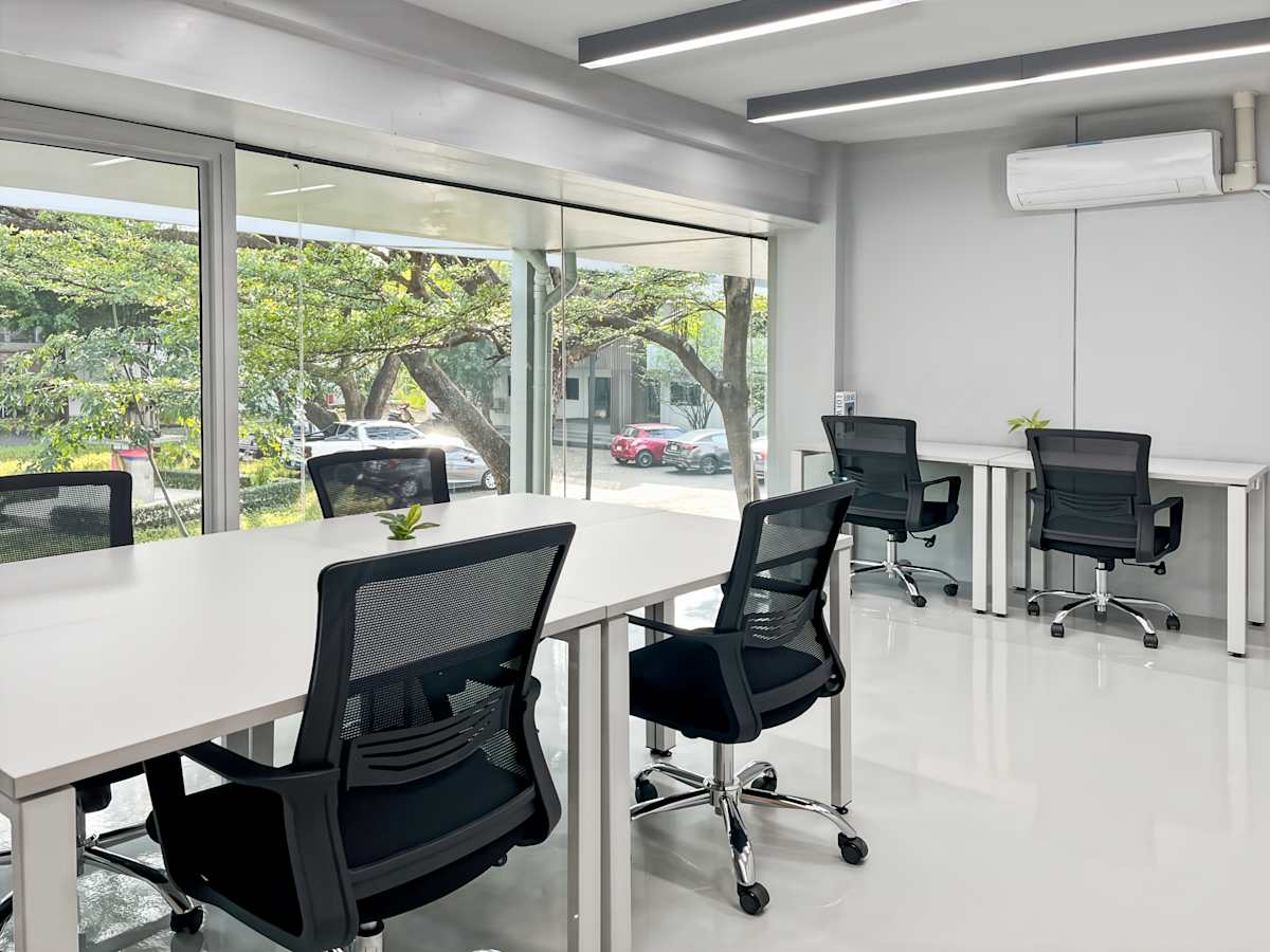 The OfficePlus photo 8
