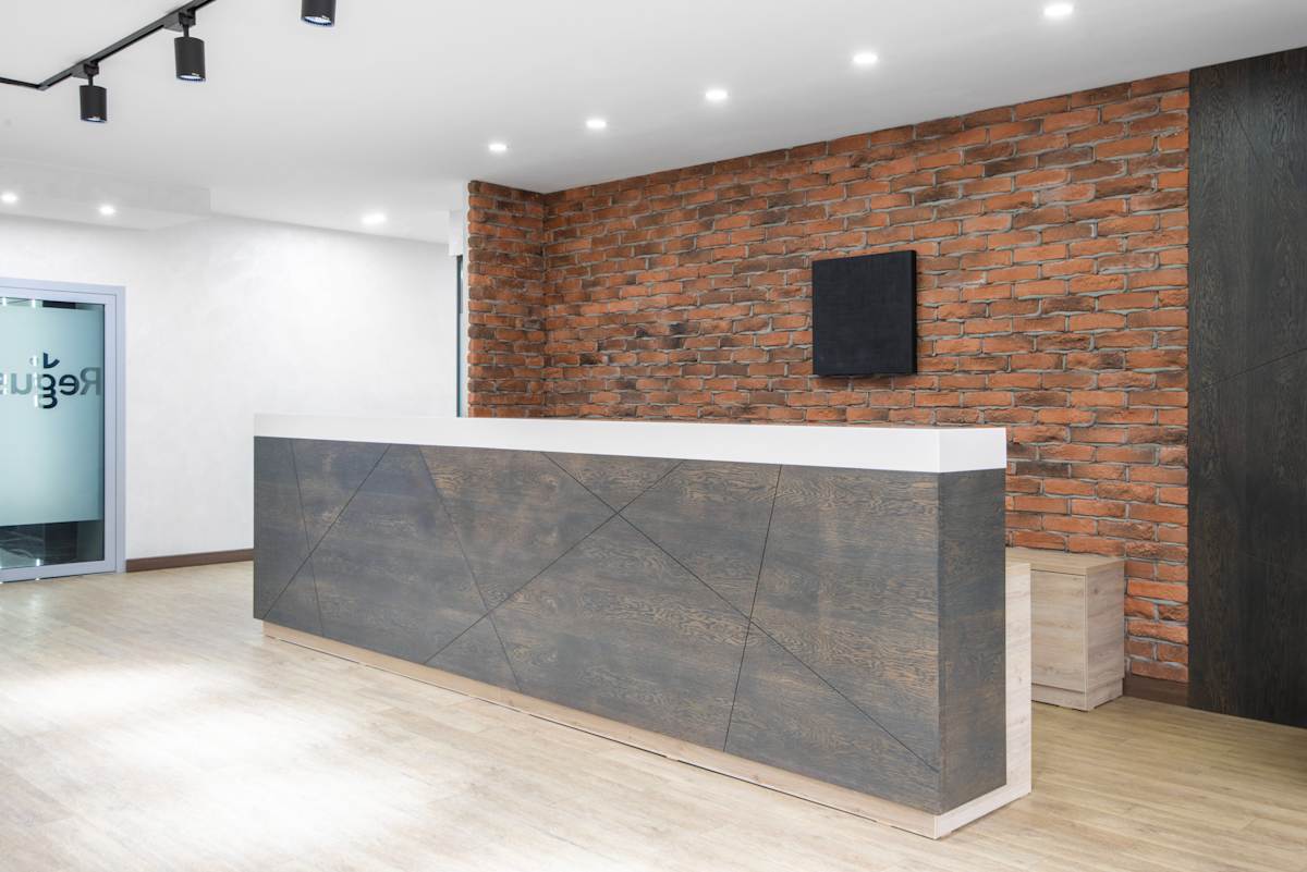 Regus - Emerald Tower photo 8