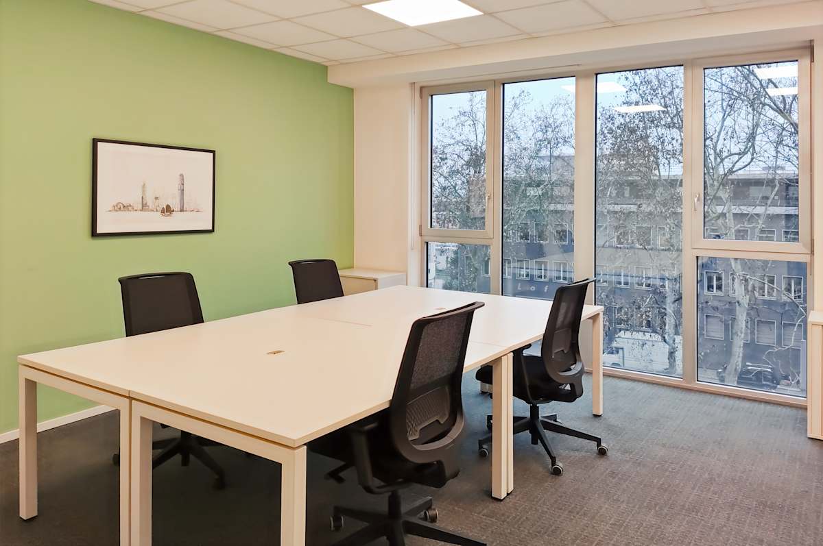 Regus - Milan, Viale Cassala photo 7