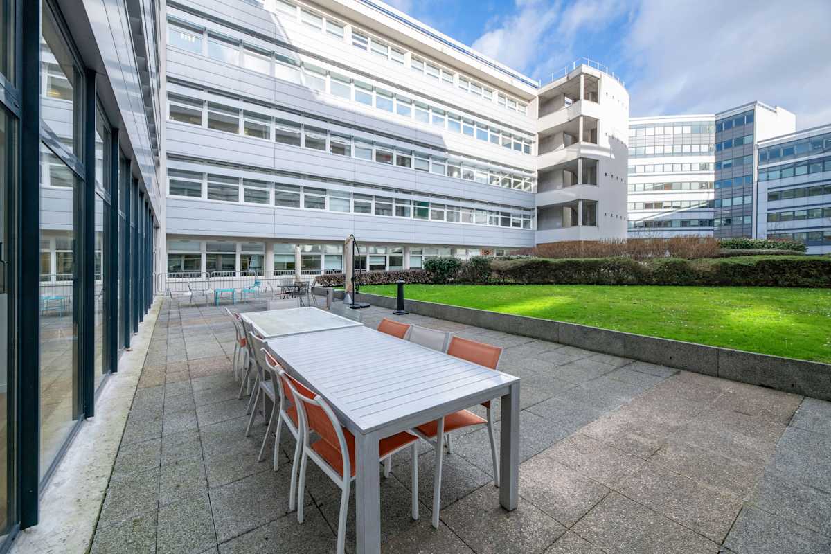 5 Avenue Carnot photo 1