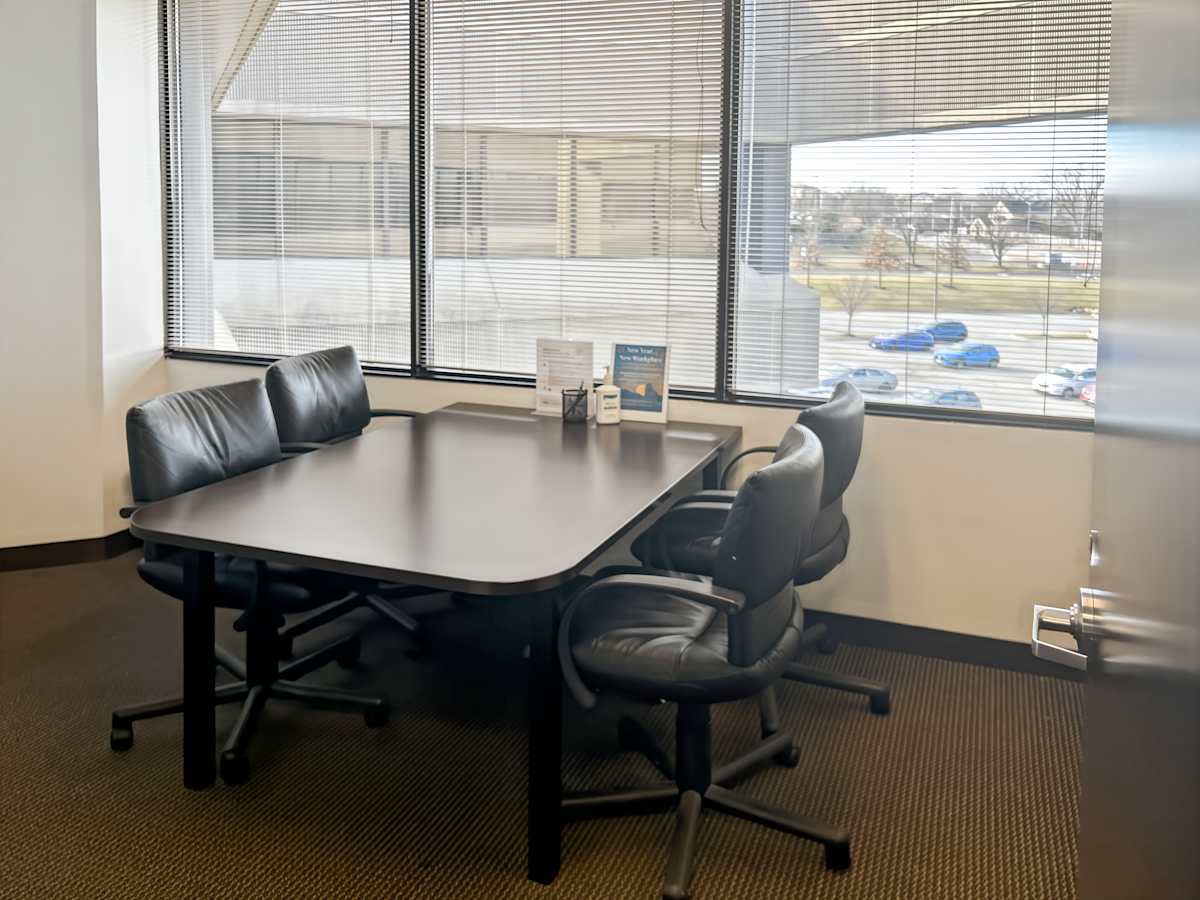 Holmes Corporate Center II photo 5