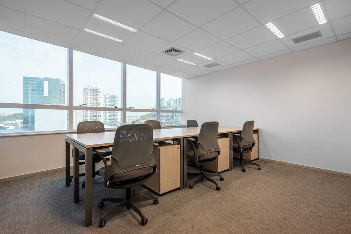 Vitoria Work Center – 8th floor photo 3