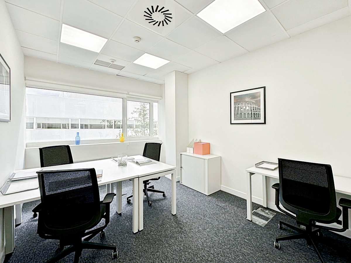 Regus - Tres Cantos, Ronda de Poniente photo 6