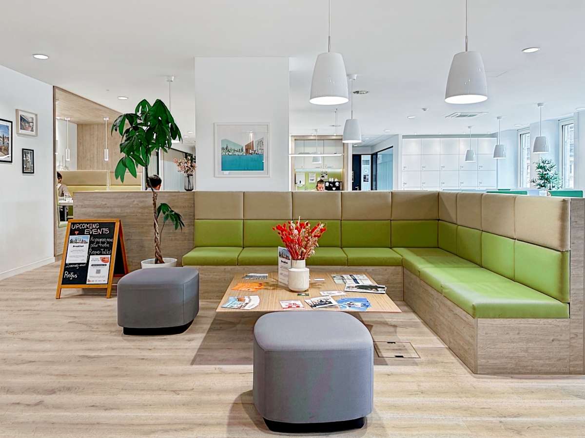Regus - Lausanne, Place de la Gare 12 photo 3