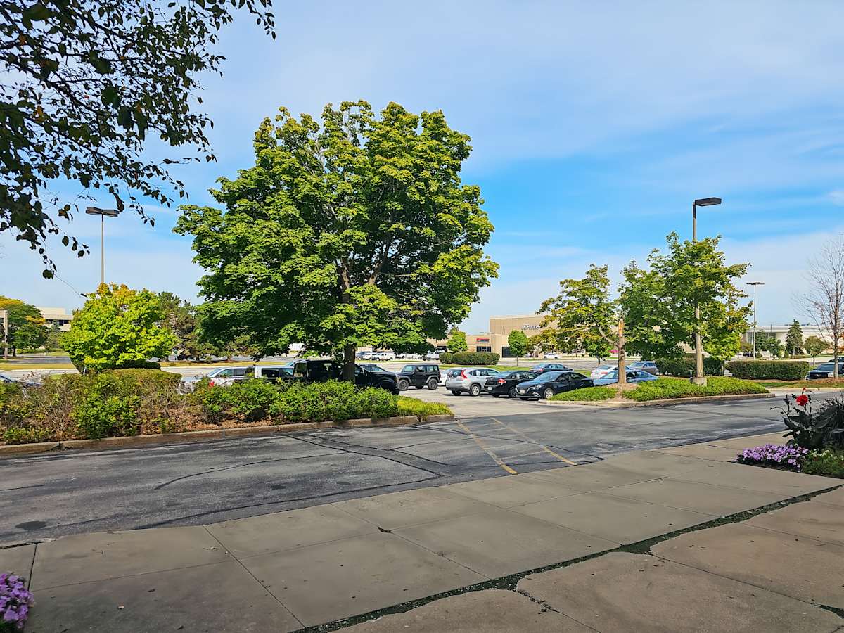 200 South Executive Drive photo 4