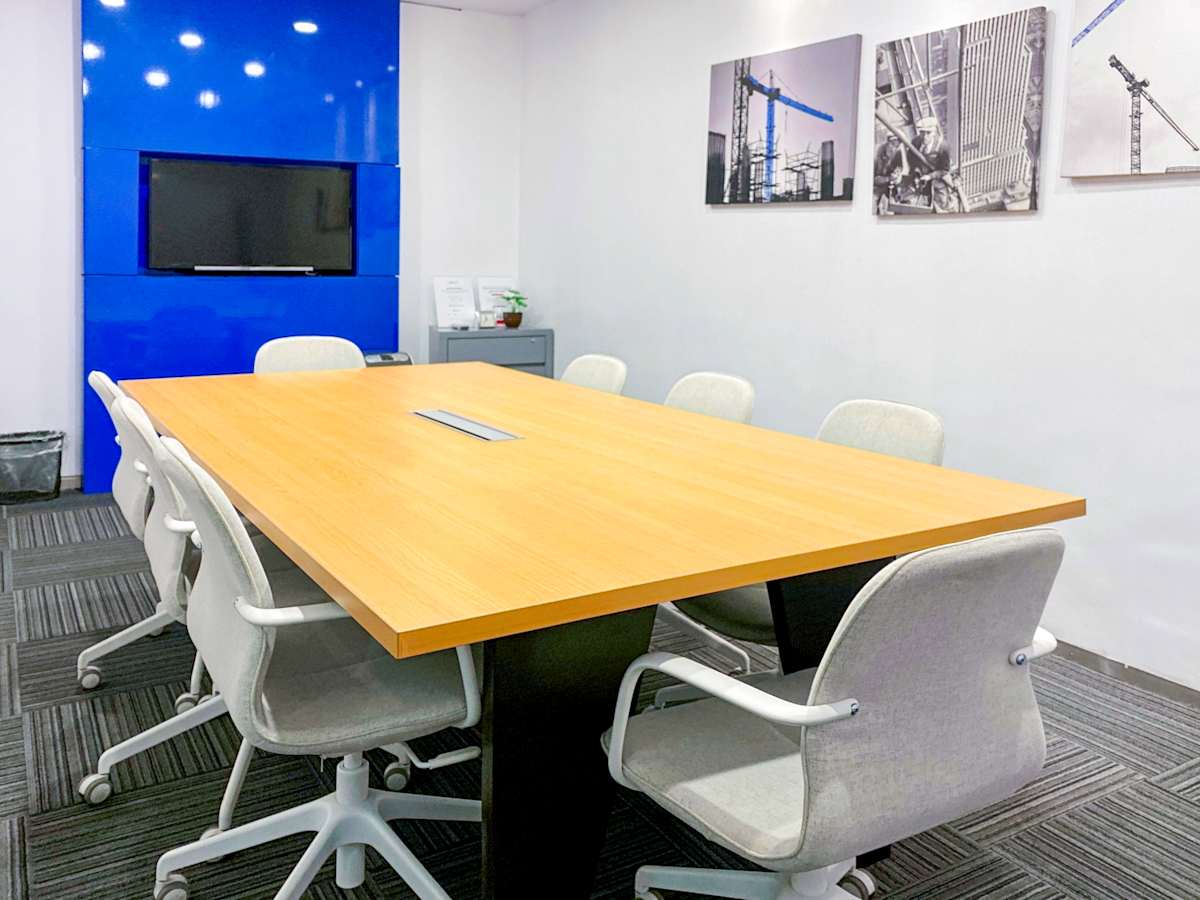 One E-com Center photo 7