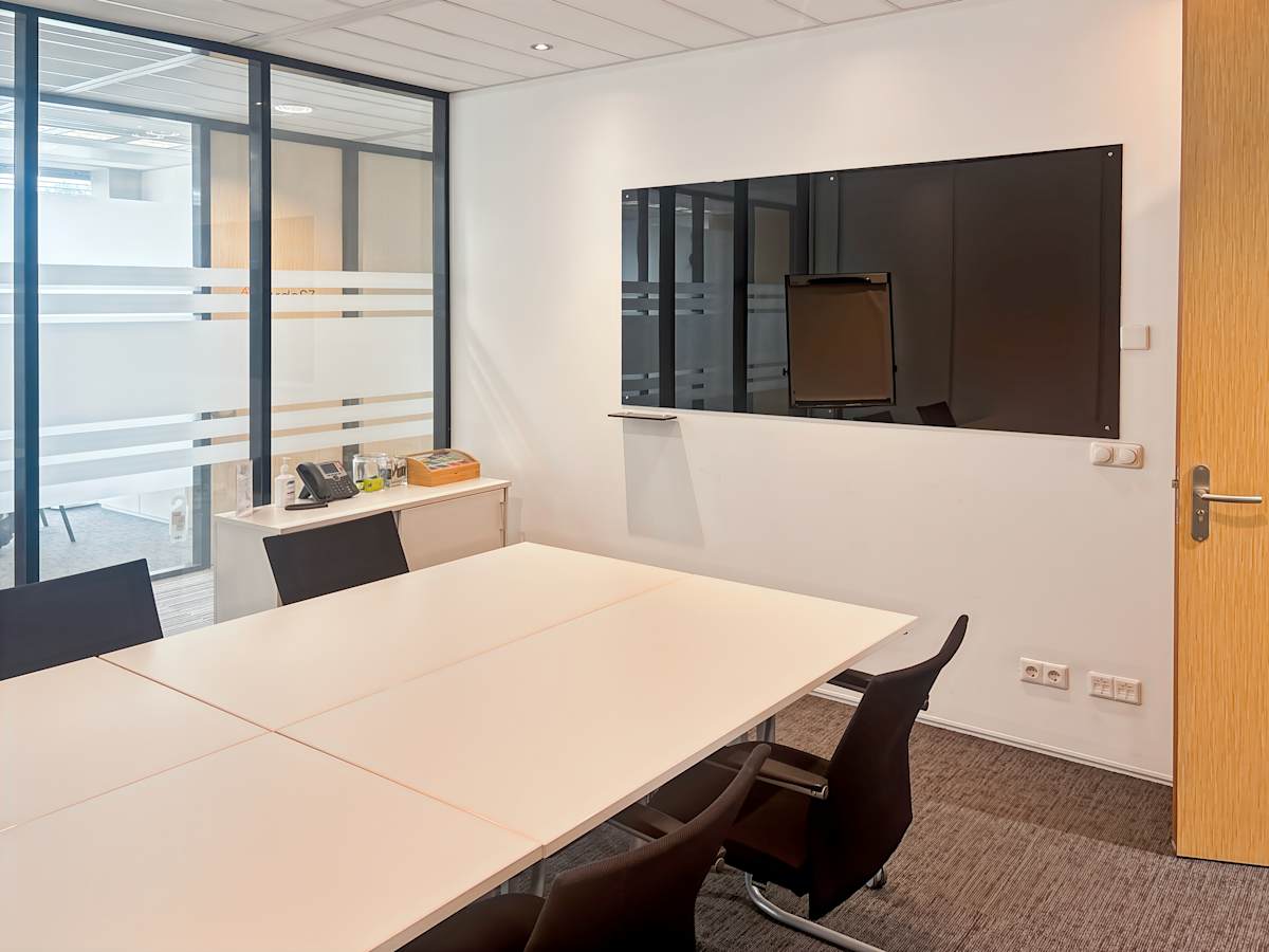 Regus - Rotterdam Airport photo 10