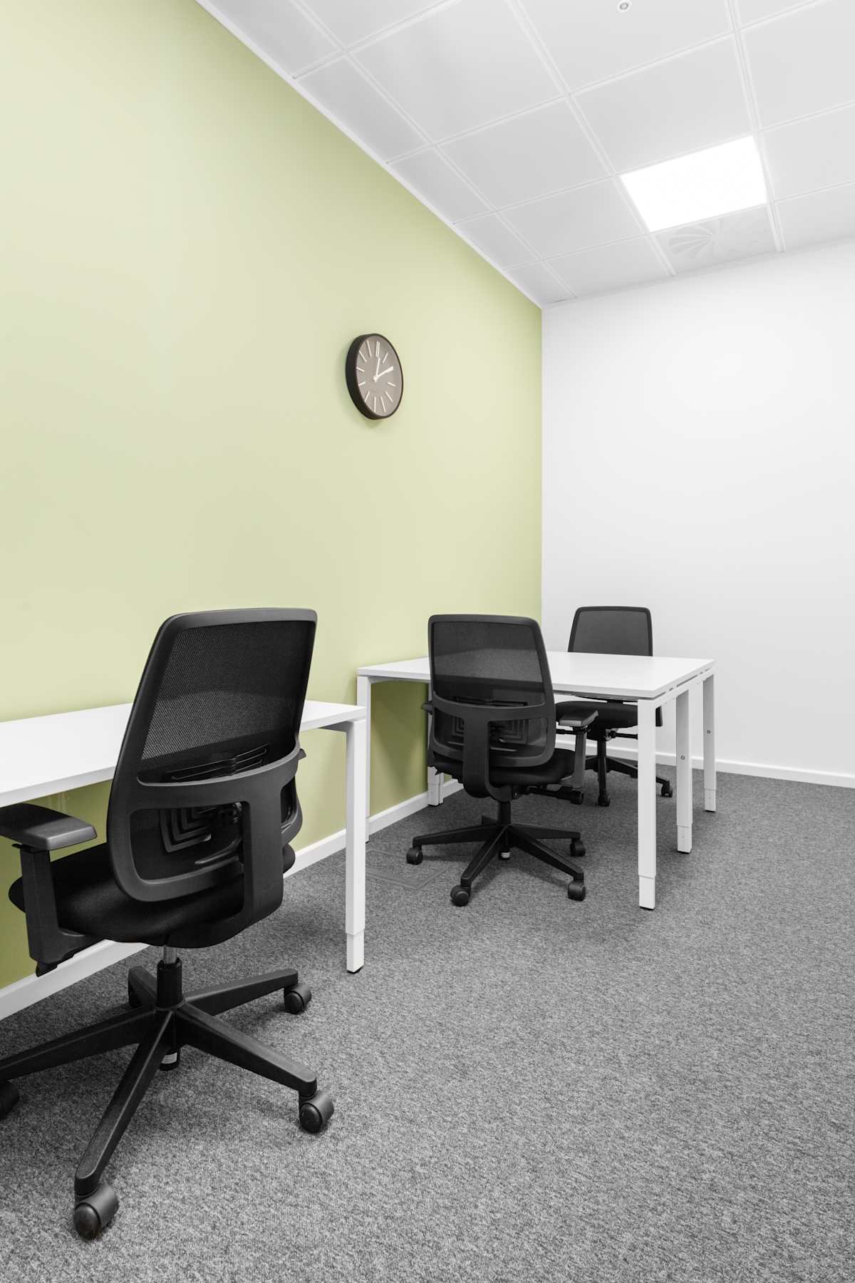 2 Guildford Business Park photo 8