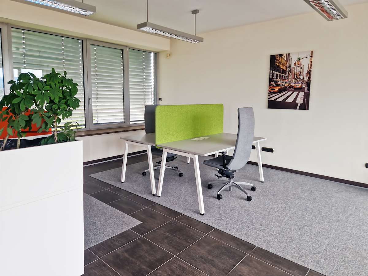 Regus - Szentendre, Dobogókoi út 2 photo 7