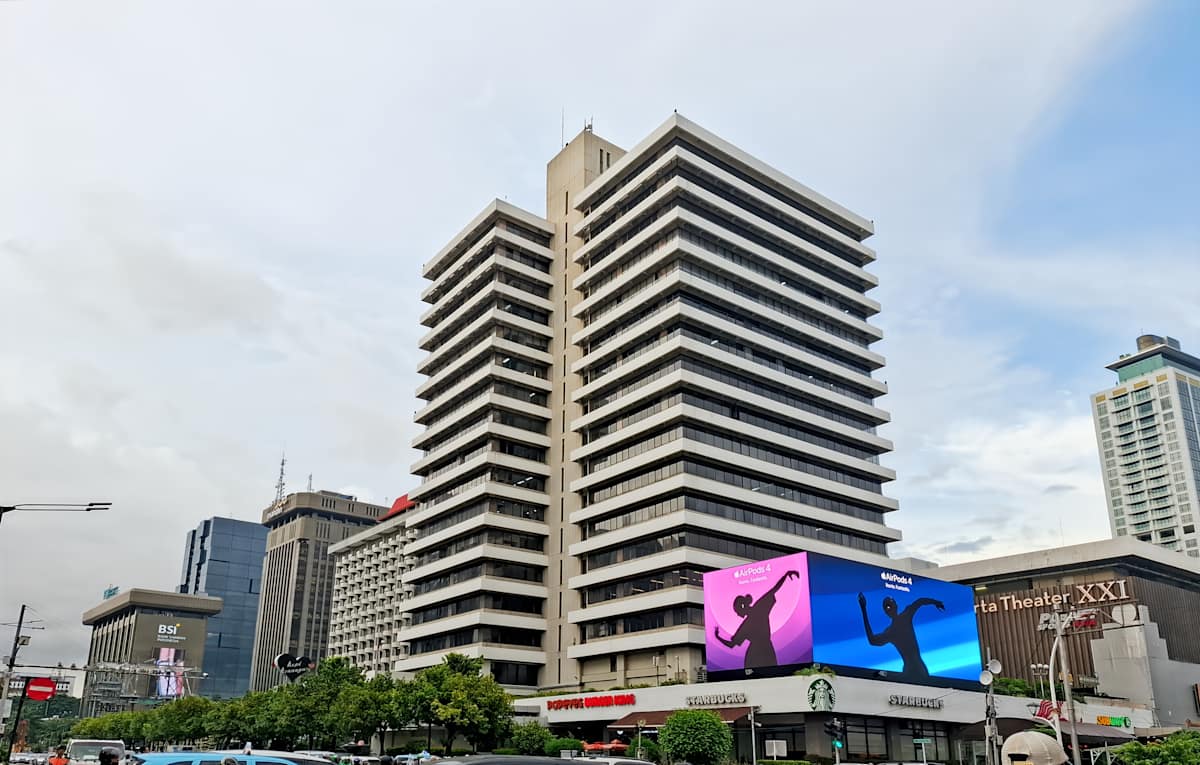 Menara Cakrawala