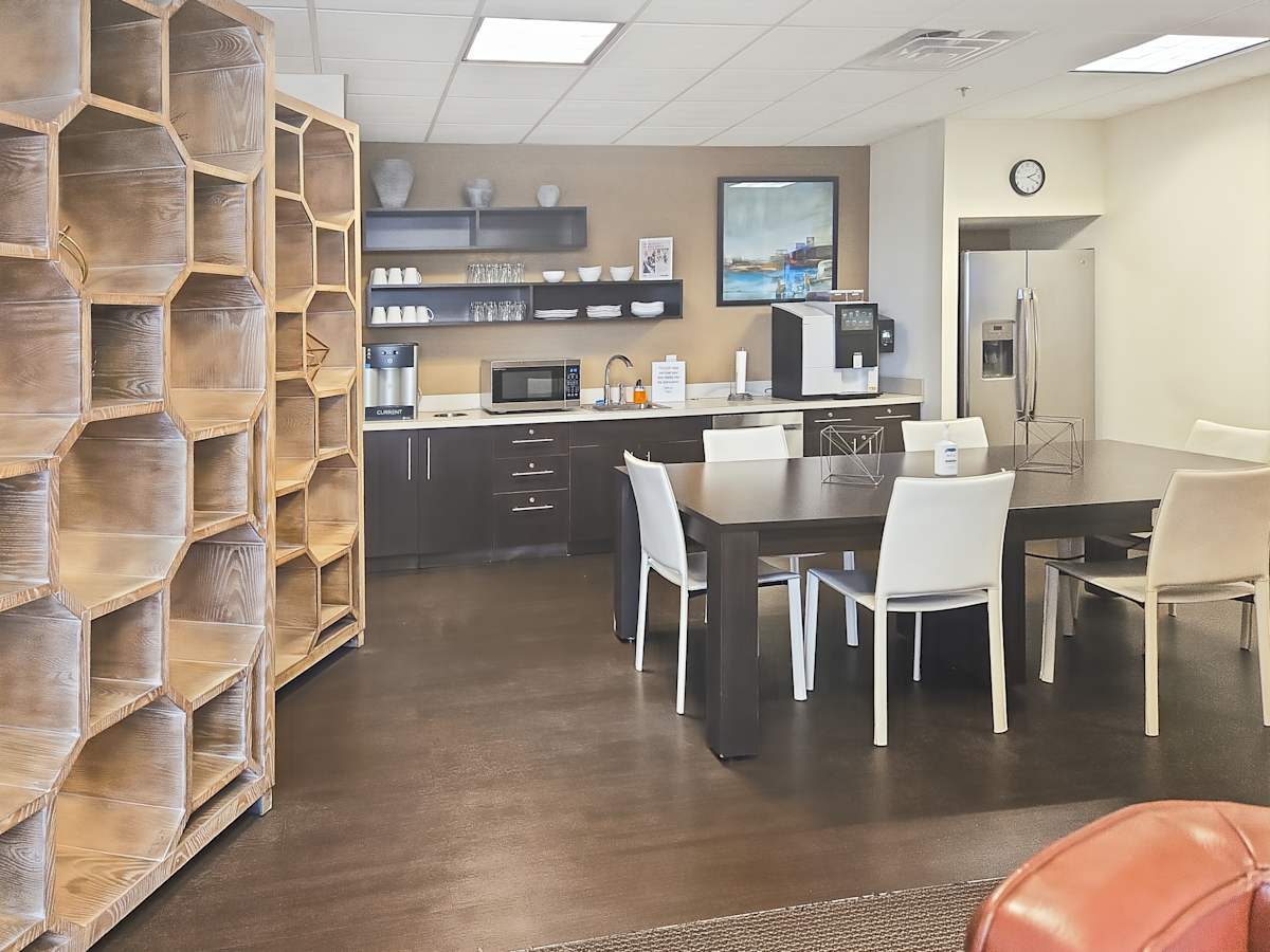Holmes Corporate Center II photo 9