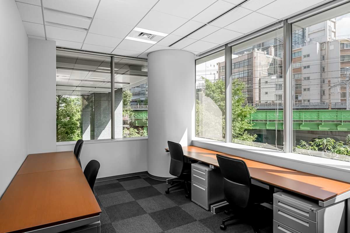 Regus - Shinbashi Tokyo Building photo 5