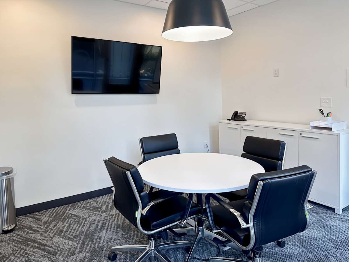 Regus - Columbus - 10 N High St photo 10